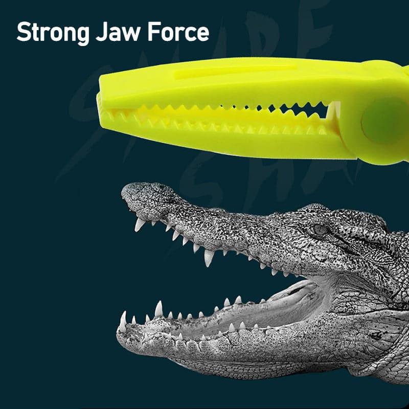 Dr.Fish Portable Plastic Fishing Pliers Gripper 20cm - Dr.Fish Tackles