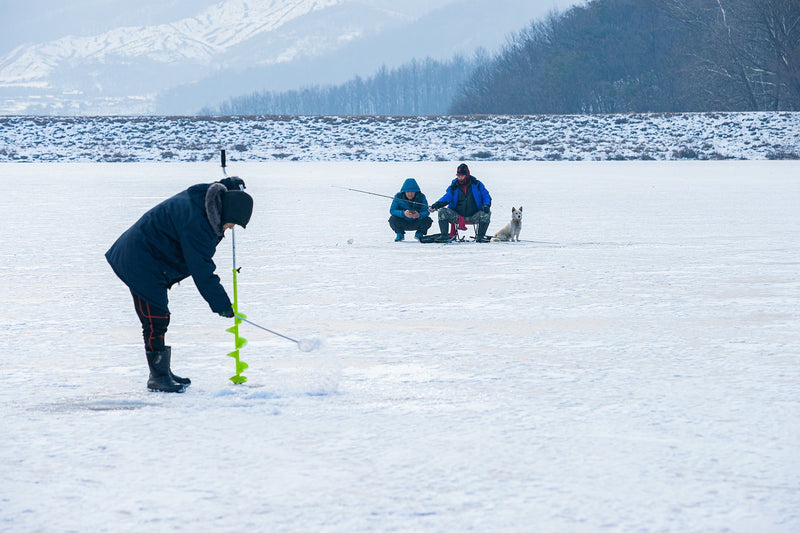 Ice Fishing Gears & Tips for Beginners